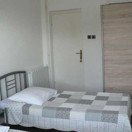 Apartman Mare Пула Екстериор снимка
